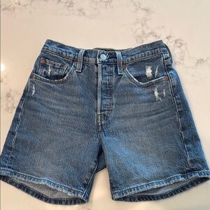 Women’s Levi's Premium 501 High-Rise, Mid Thigh shorts with 5-button fly